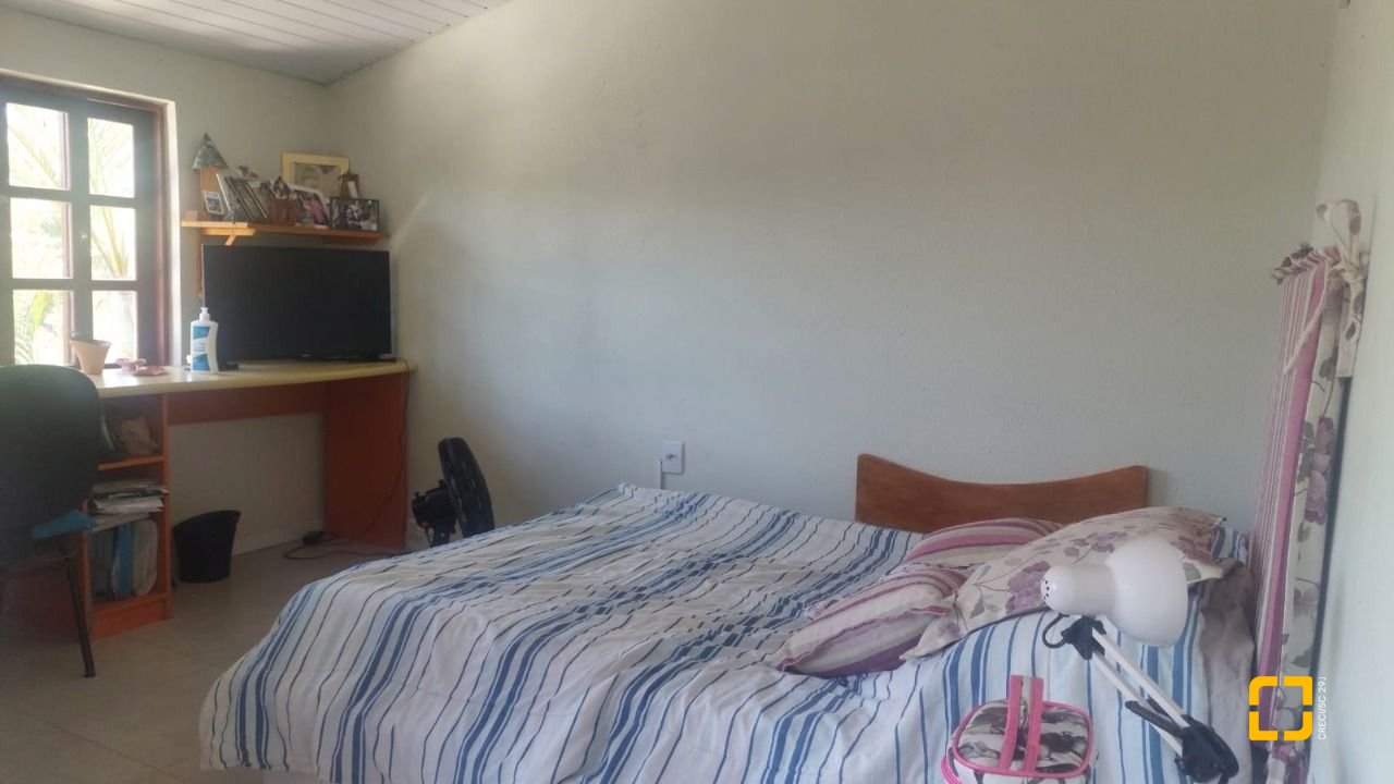 Casa com 530m², 5 quartos, 8 garagens, no bairro Lagoa da Conceição em Florianópolis