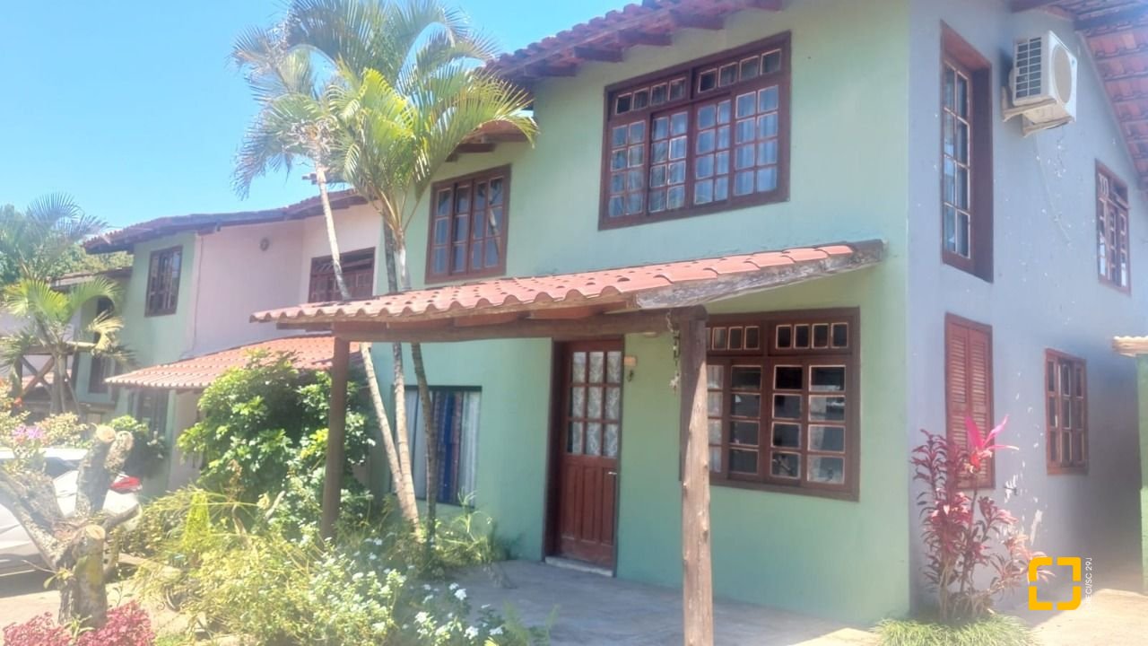 Casa com 530m², 5 quartos, 8 garagens, no bairro Lagoa da Conceição em Florianópolis