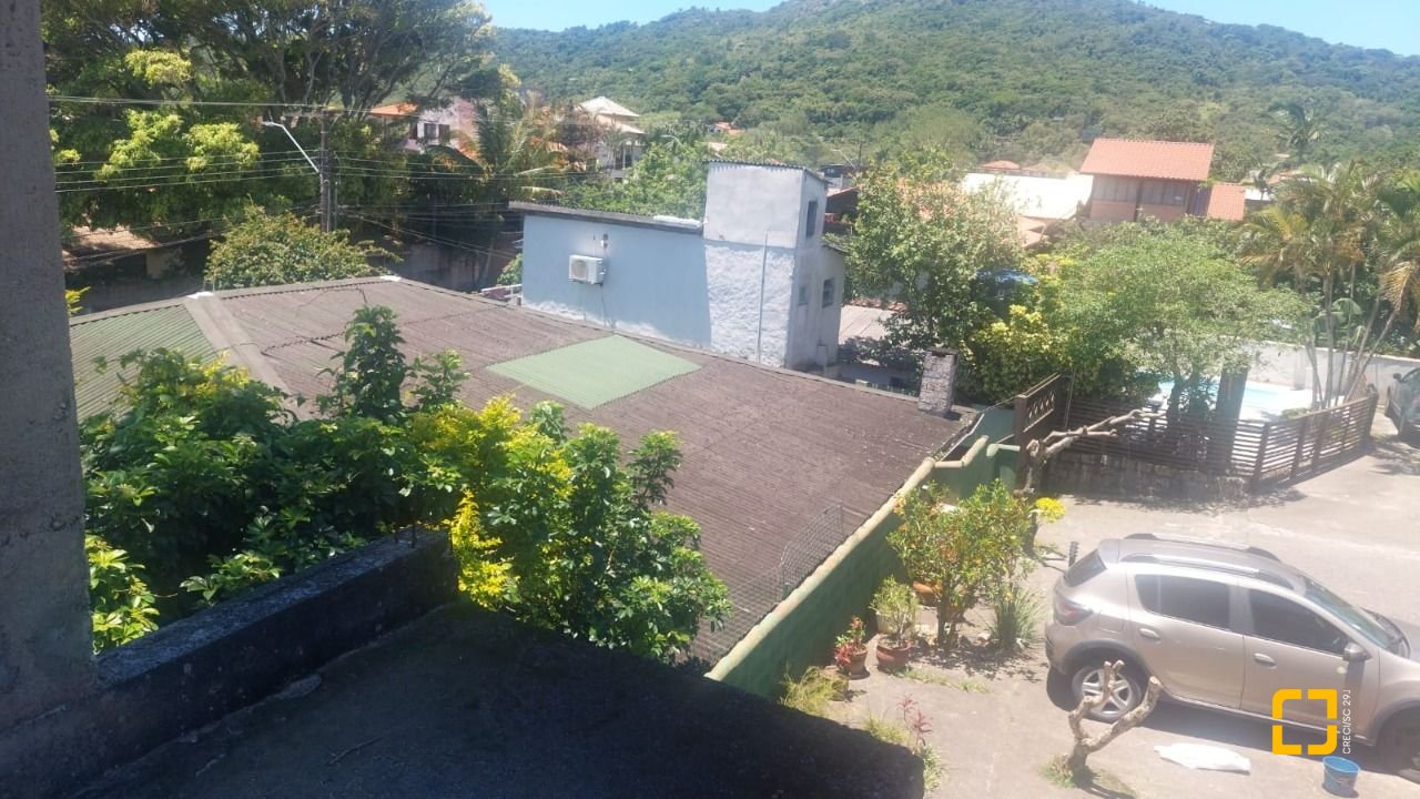 Casa com 530m², 5 quartos, 8 garagens, no bairro Lagoa da Conceição em Florianópolis