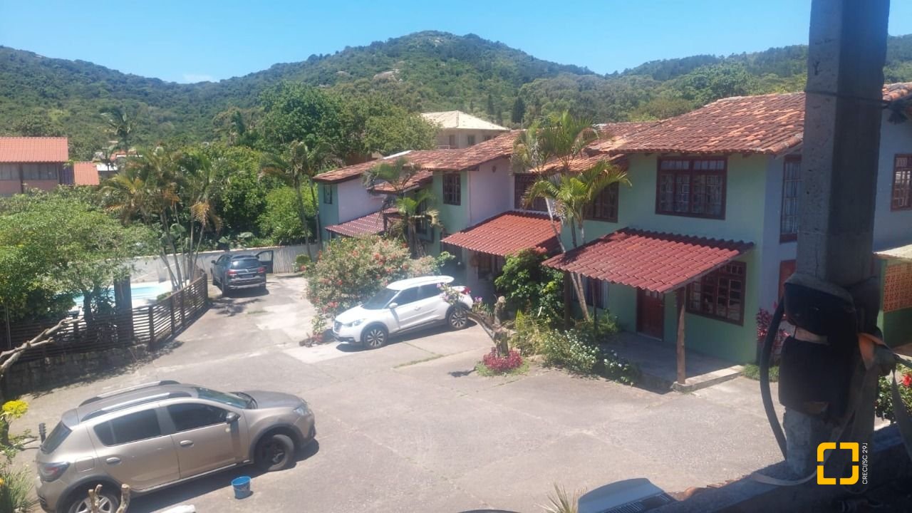 Casa com 530m², 5 quartos, 8 garagens, no bairro Lagoa da Conceição em Florianópolis