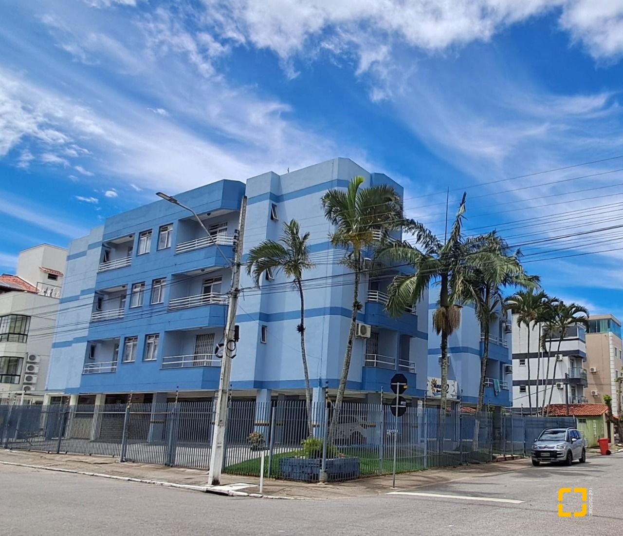 Prédio com 1539m², 21 garagens, no bairro Canasvieiras em Florianópolis