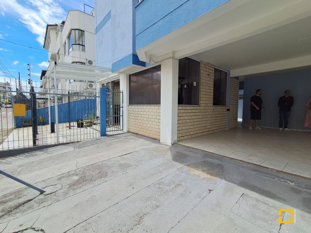 Prédio com 1539m², 21 garagens, no bairro Canasvieiras em Florianópolis
