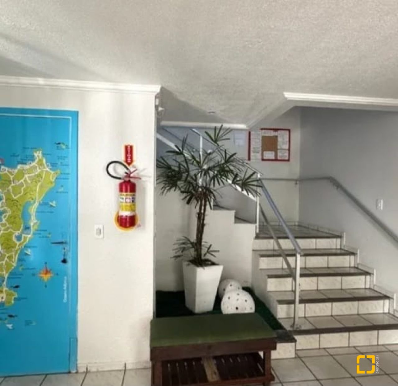 Prédio com 1539m², 21 garagens, no bairro Canasvieiras em Florianópolis