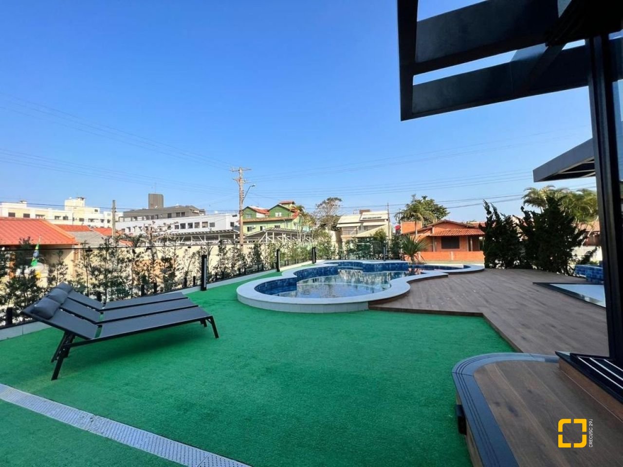Casa de Condomínio com 782m², 5 quartos (sendo 5 suítes), 12 garagens, no bairro Ingleses em Florianópolis