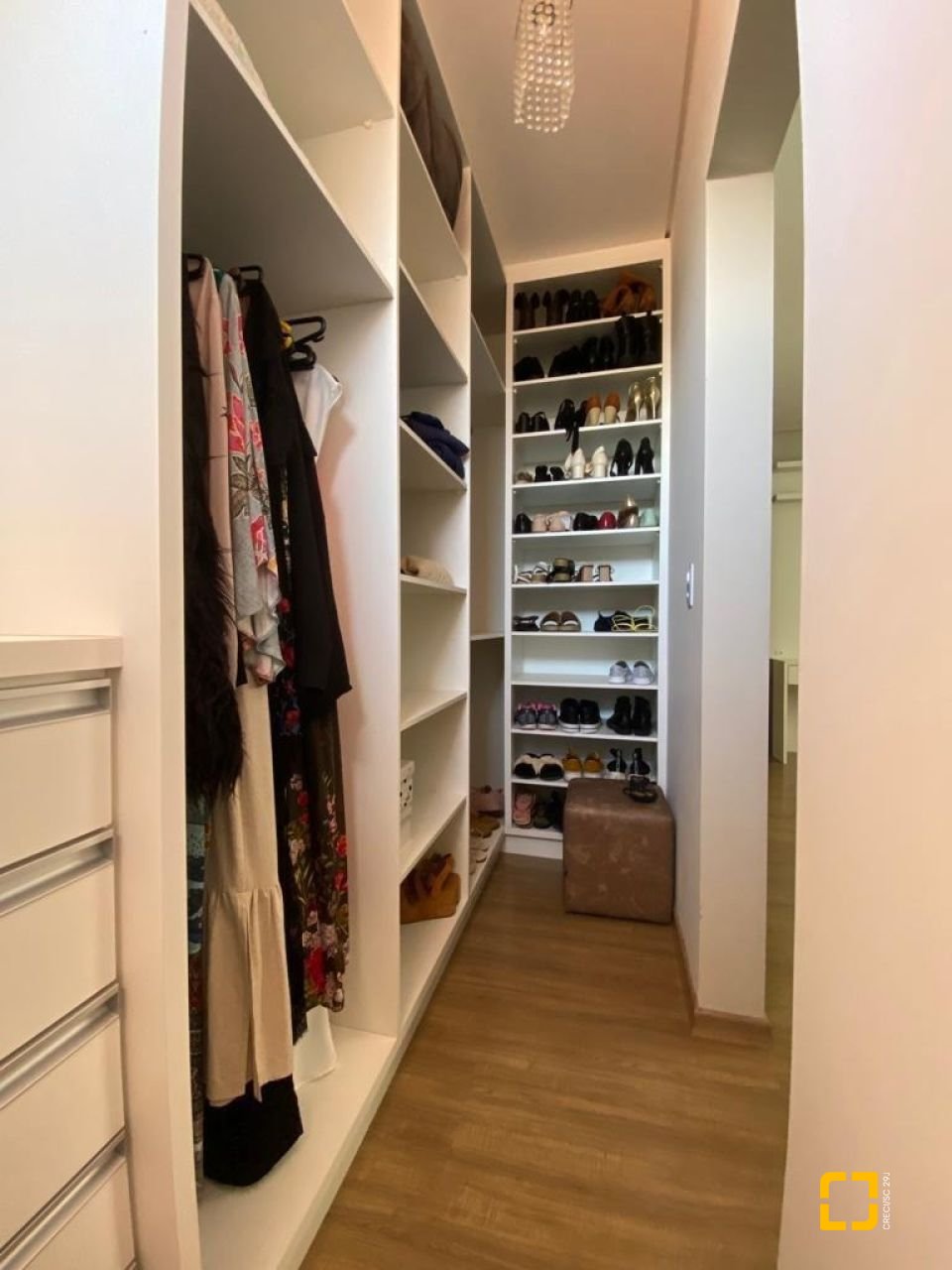 Casa com 360m², 7 quartos (sendo 3 suítes), 2 garagens, no bairro Ingleses em Florianópolis