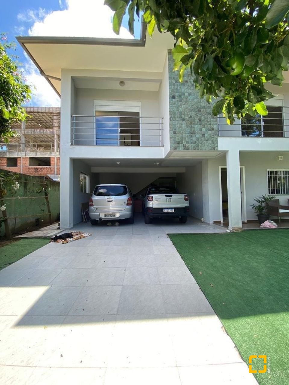 Casa com 360m², 7 quartos (sendo 3 suítes), 2 garagens, no bairro Ingleses em Florianópolis