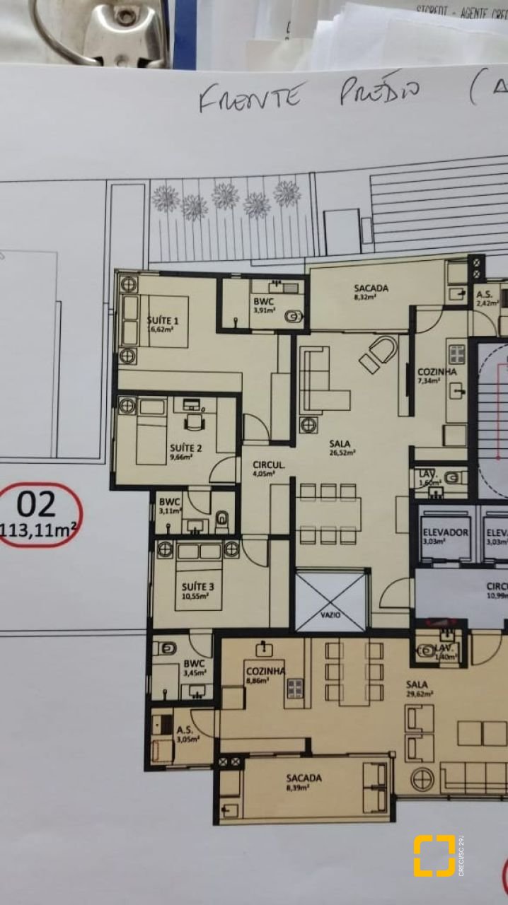 Apartamento com 113m², 6 quartos (sendo 3 suítes), 3 garagens, no bairro Beiramar em Florianópolis