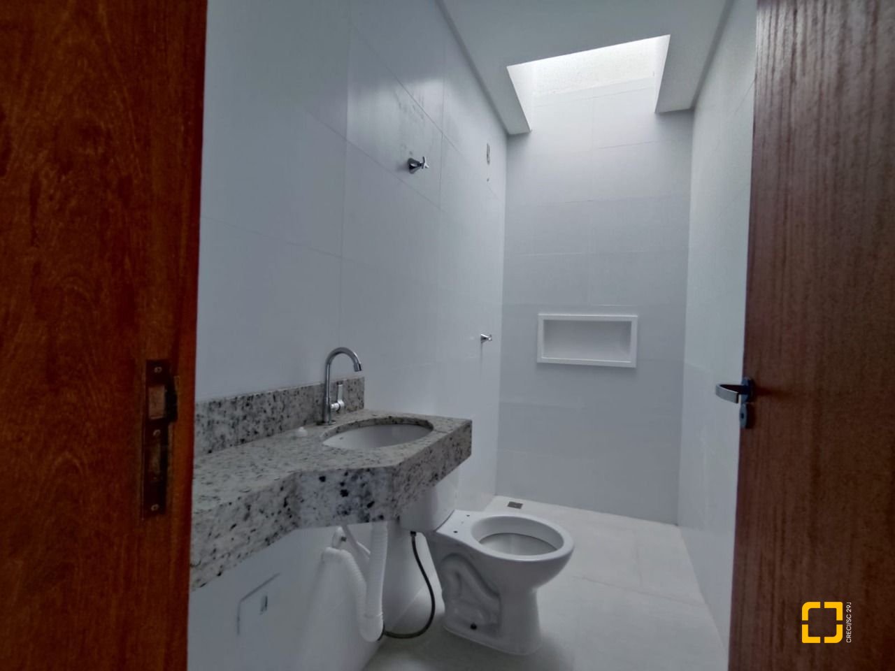 Casa com 89m², 4 quartos (sendo 2 suítes), 2 garagens, no bairro Rio Vermelho em Florianópolis