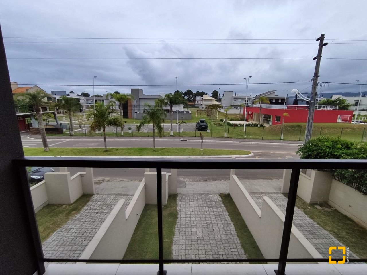 Casa com 89m², 4 quartos (sendo 2 suítes), 2 garagens, no bairro Rio Vermelho em Florianópolis