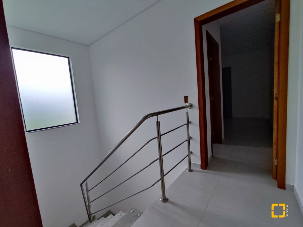 Casa com 85m², 4 quartos (sendo 2 suítes), 2 garagens, no bairro Rio Vermelho em Florianópolis