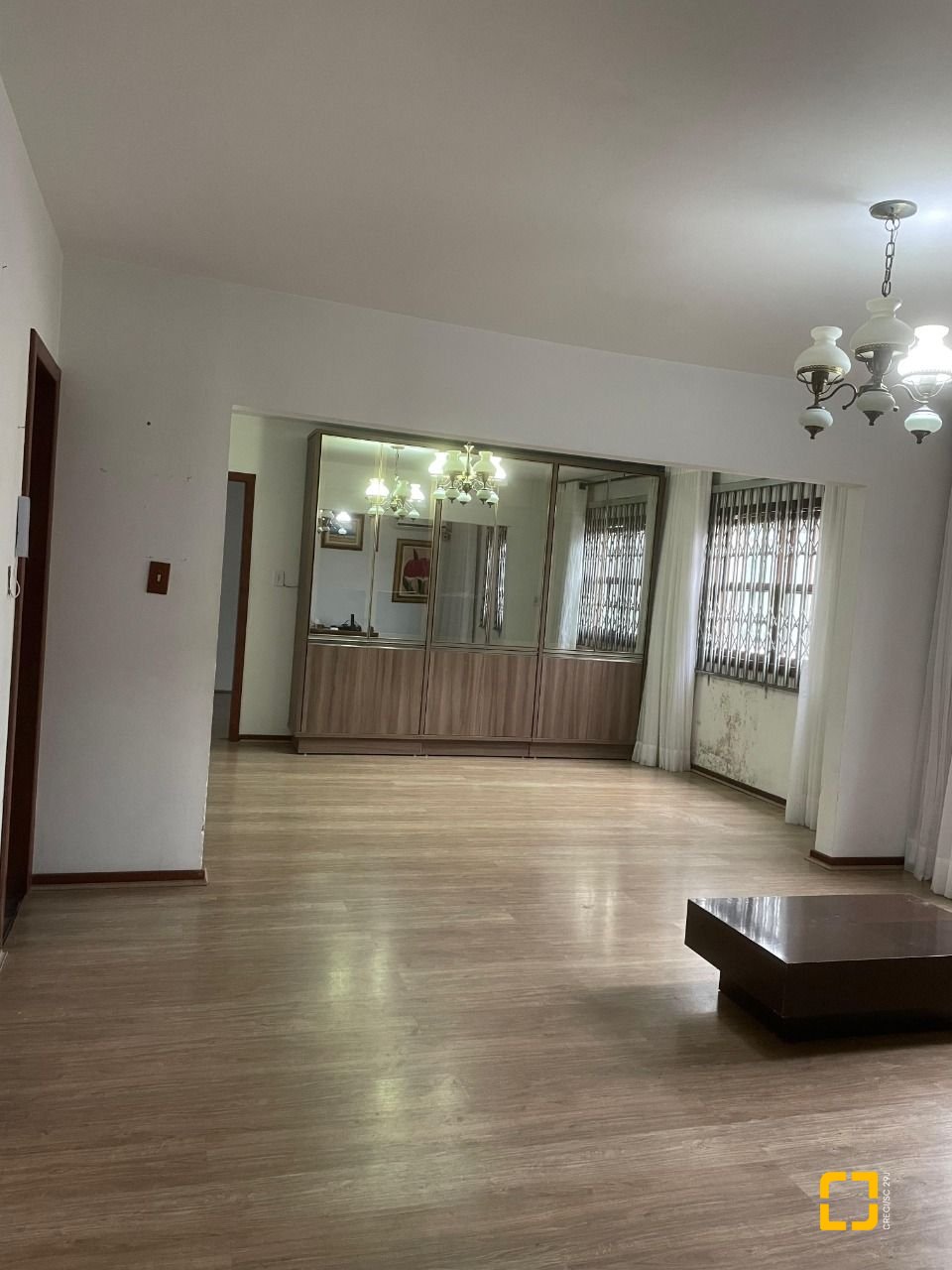 Casa com 219m², 2 quartos, 1 garagem, no bairro Capoeiras em Florianópolis