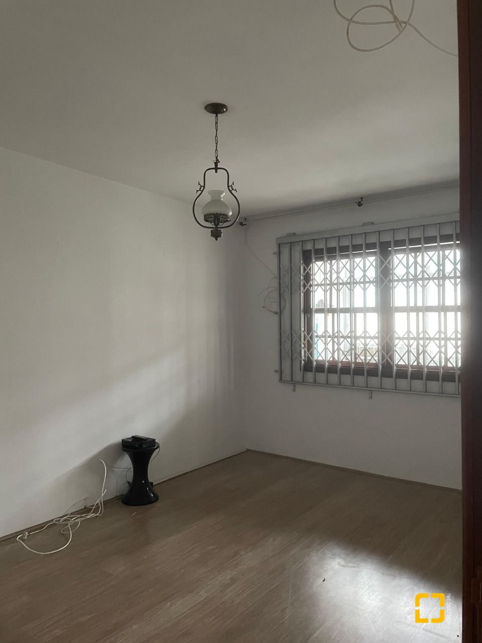 Casa com 219m², 2 quartos, 1 garagem, no bairro Capoeiras em Florianópolis