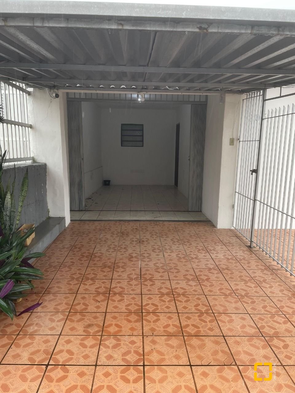 Casa com 219m², 2 quartos, 1 garagem, no bairro Capoeiras em Florianópolis