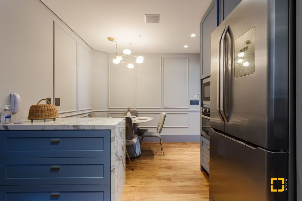 Apartamento com 250m², 3 quartos (sendo 3 suítes), 2 garagens, no bairro Beiramar em Florianópolis