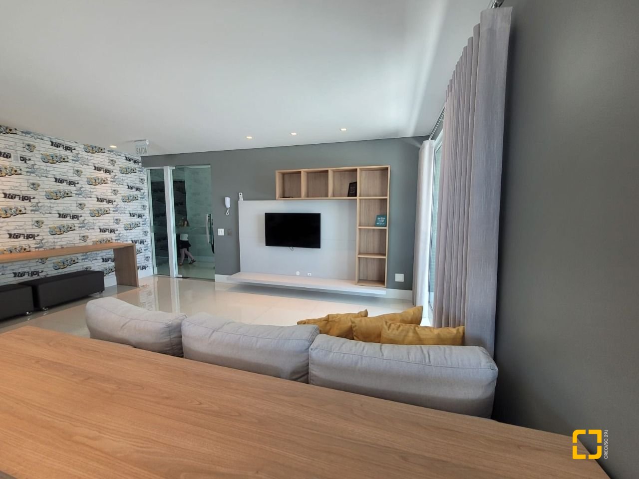 Apartamento com 102m², 4 quartos (sendo 1 suíte), 2 garagens, no bairro Jardim Atlântico em Florianópolis