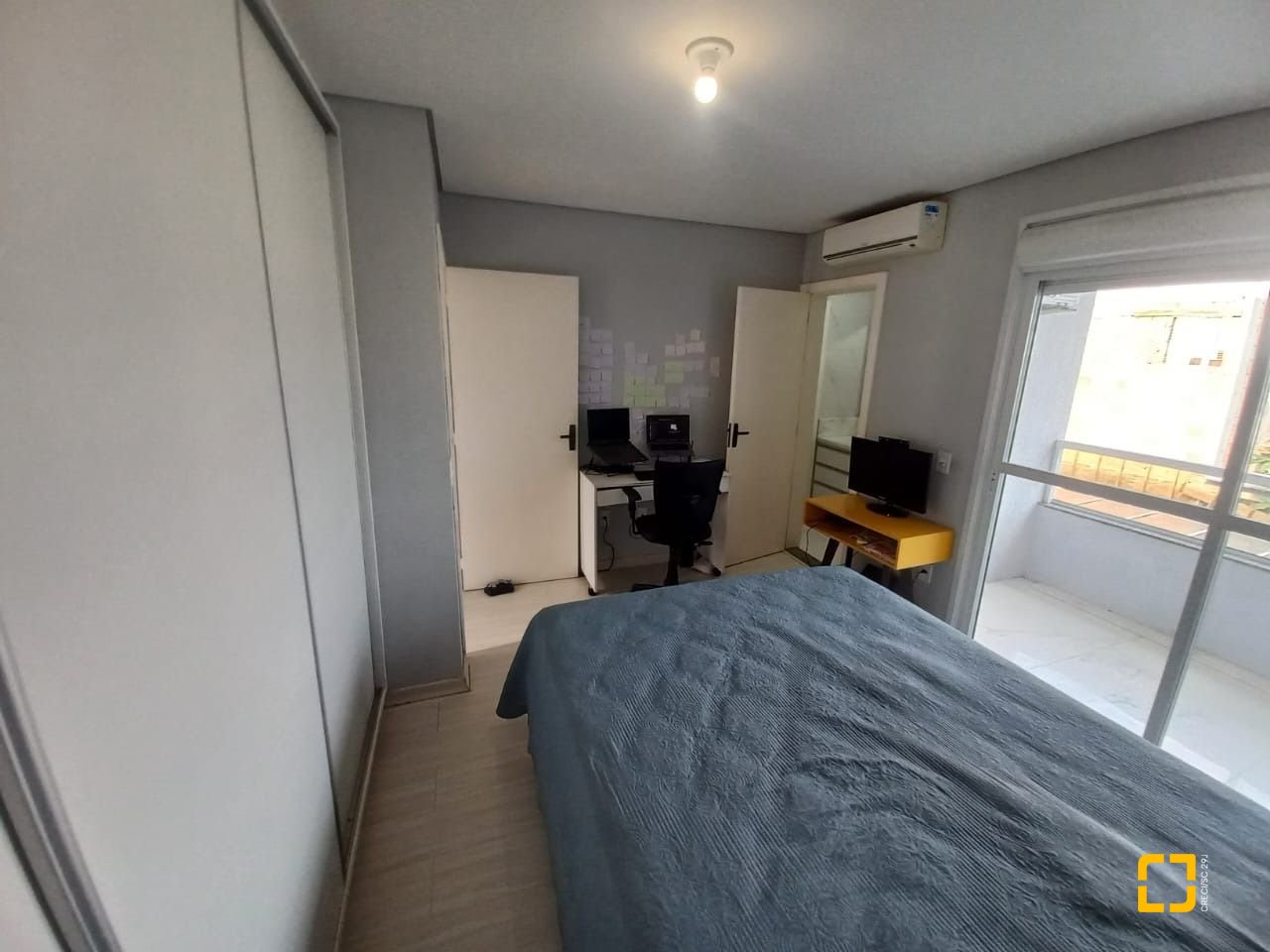 Casa com 158m², 6 quartos (sendo 3 suítes), 2 garagens, no bairro Rio Vermelho em Florianópolis