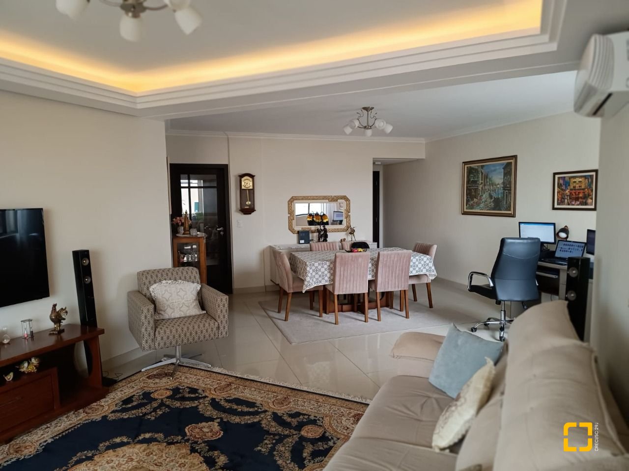Apartamento com 128m², 4 quartos (sendo 1 suíte), 1 garagem, no bairro Estreito em Florianópolis