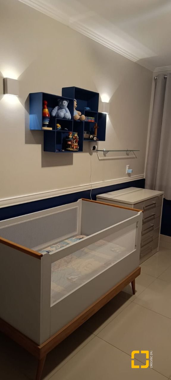 Apartamento com 128m², 4 quartos (sendo 1 suíte), 1 garagem, no bairro Estreito em Florianópolis