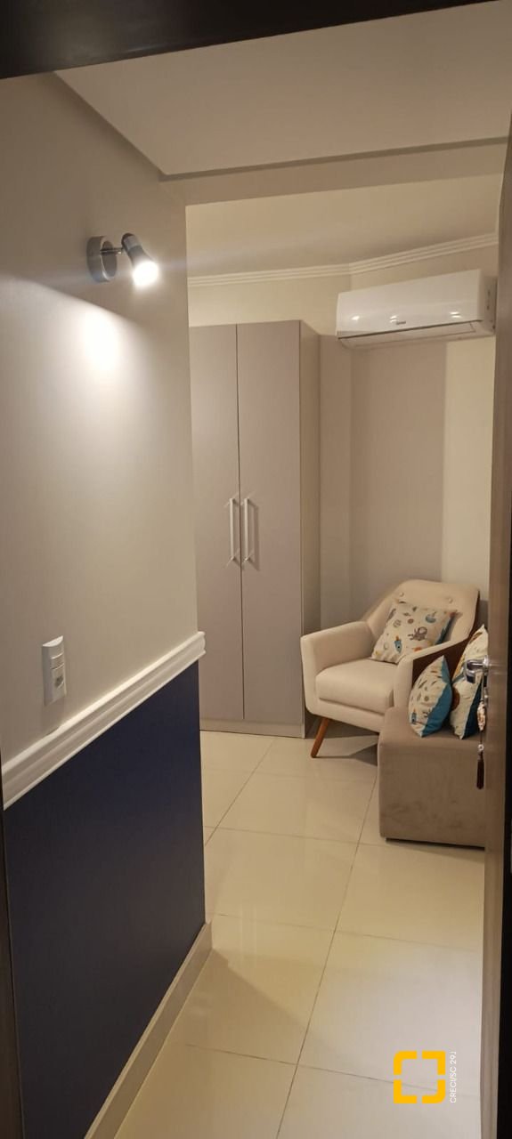 Apartamento com 128m², 4 quartos (sendo 1 suíte), 1 garagem, no bairro Estreito em Florianópolis