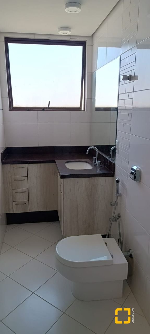 Apartamento com 128m², 4 quartos (sendo 1 suíte), 1 garagem, no bairro Estreito em Florianópolis