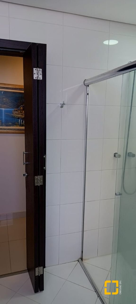 Apartamento com 128m², 4 quartos (sendo 1 suíte), 1 garagem, no bairro Estreito em Florianópolis