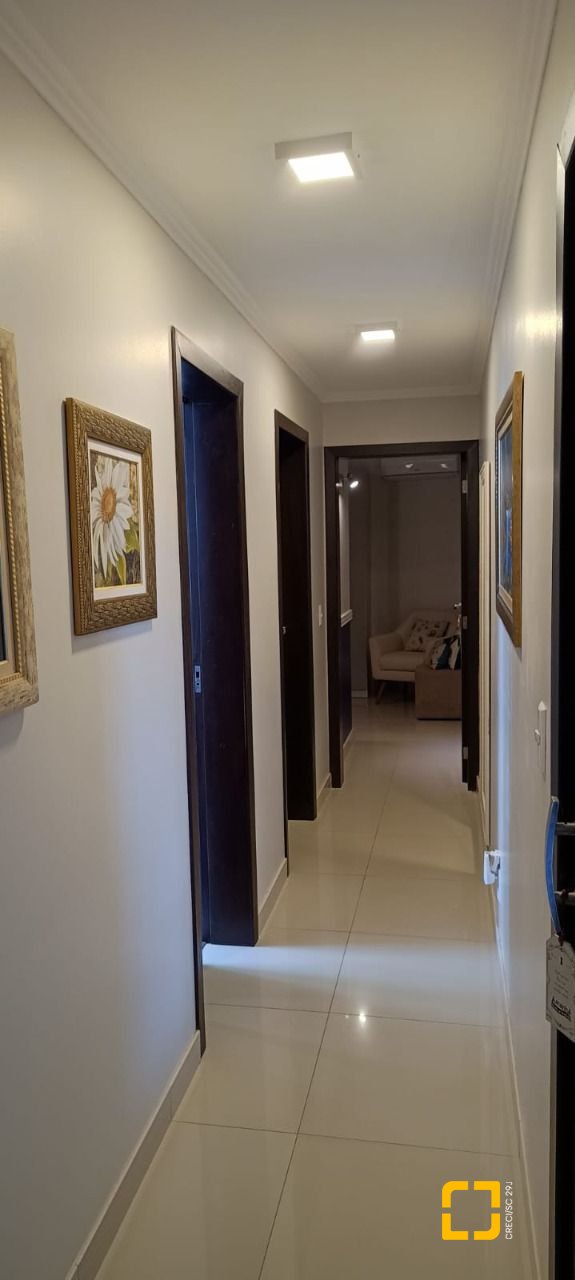 Apartamento com 128m², 4 quartos (sendo 1 suíte), 1 garagem, no bairro Estreito em Florianópolis