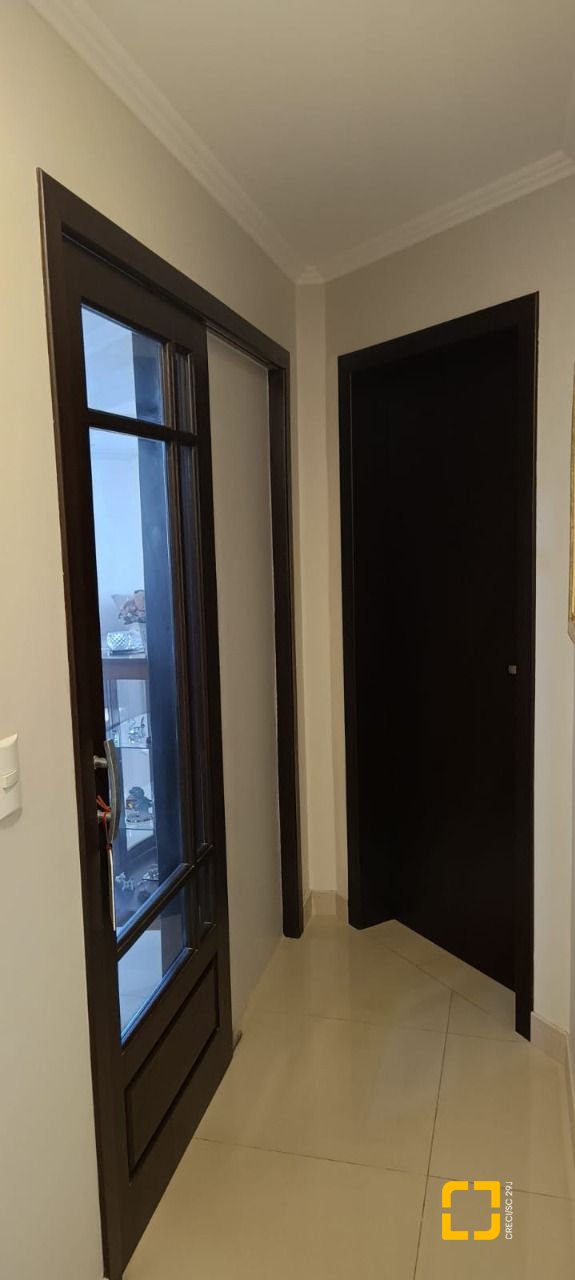 Apartamento com 128m², 4 quartos (sendo 1 suíte), 1 garagem, no bairro Estreito em Florianópolis