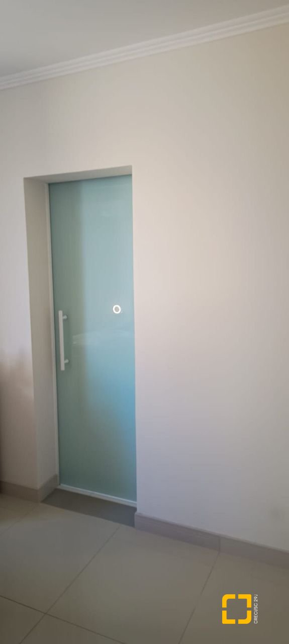 Apartamento com 128m², 4 quartos (sendo 1 suíte), 1 garagem, no bairro Estreito em Florianópolis