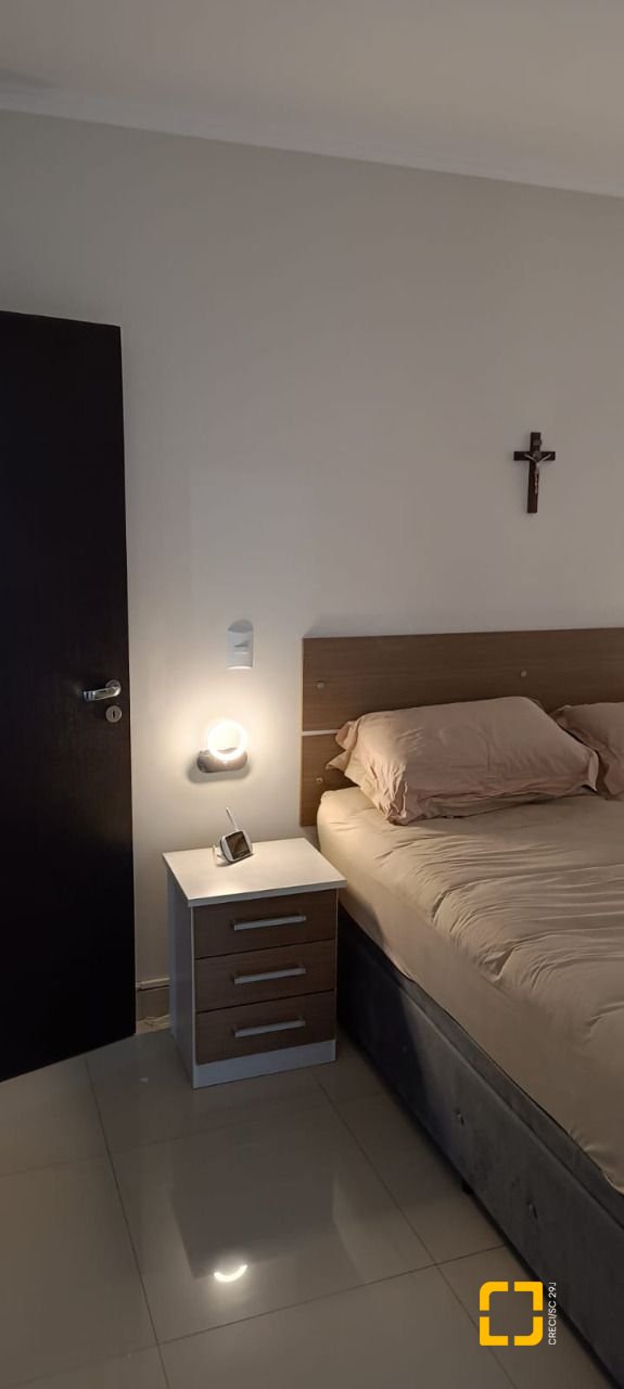 Apartamento com 128m², 4 quartos (sendo 1 suíte), 1 garagem, no bairro Estreito em Florianópolis