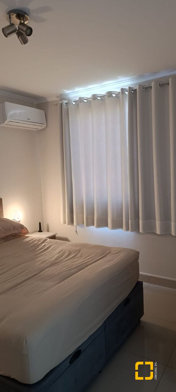 Apartamento com 128m², 4 quartos (sendo 1 suíte), 1 garagem, no bairro Estreito em Florianópolis