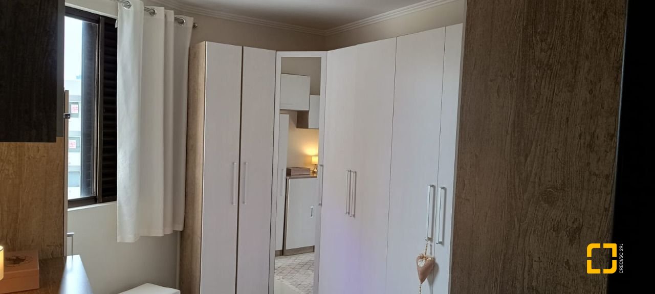 Apartamento com 128m², 4 quartos (sendo 1 suíte), 1 garagem, no bairro Estreito em Florianópolis
