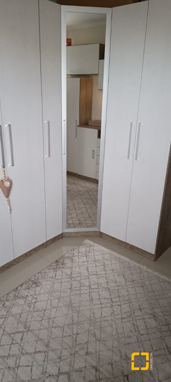 Apartamento com 128m², 4 quartos (sendo 1 suíte), 1 garagem, no bairro Estreito em Florianópolis
