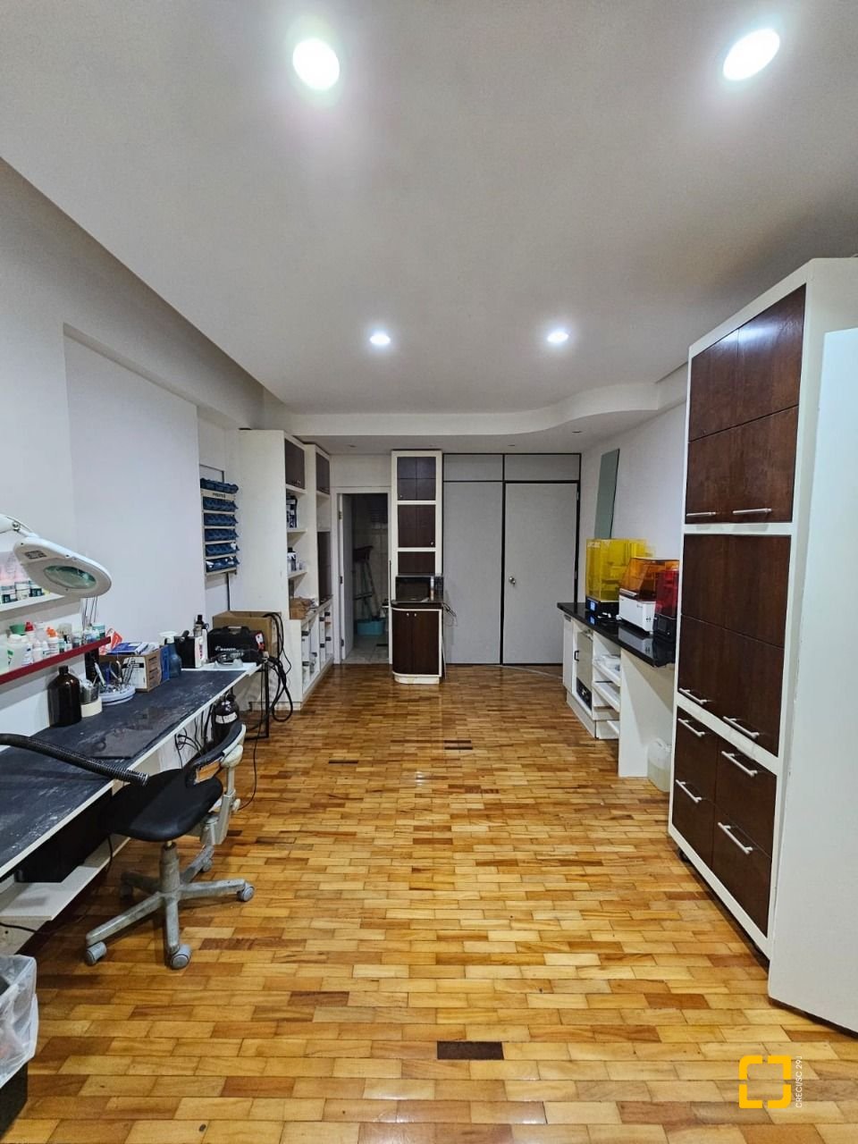 Sala com 37m², no bairro Centro em Florianópolis
