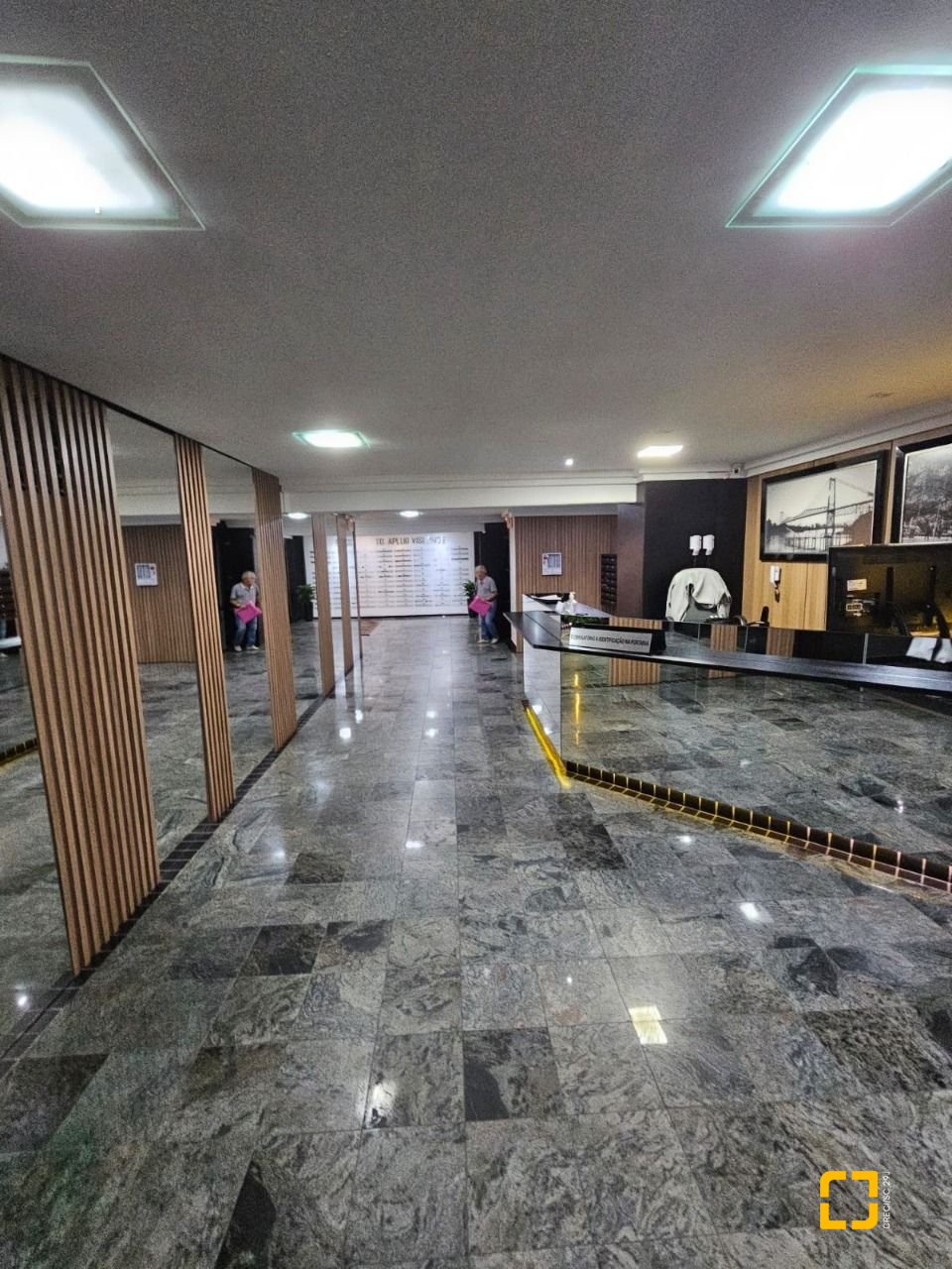 Sala com 37m², no bairro Centro em Florianópolis