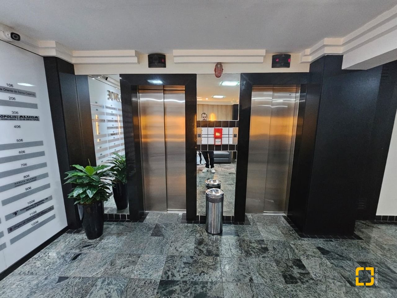 Sala com 37m², no bairro Centro em Florianópolis
