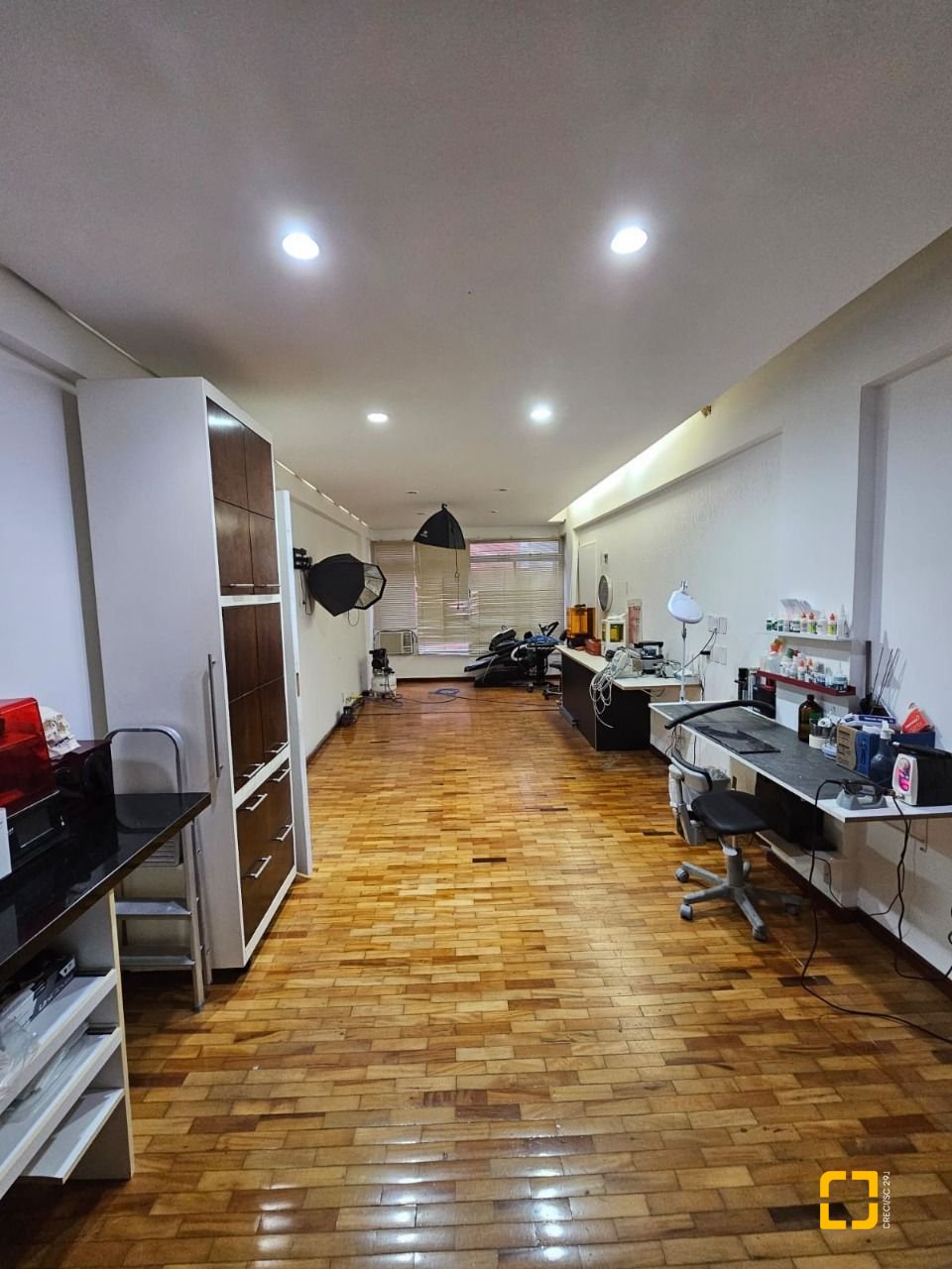 Sala com 37m², no bairro Centro em Florianópolis