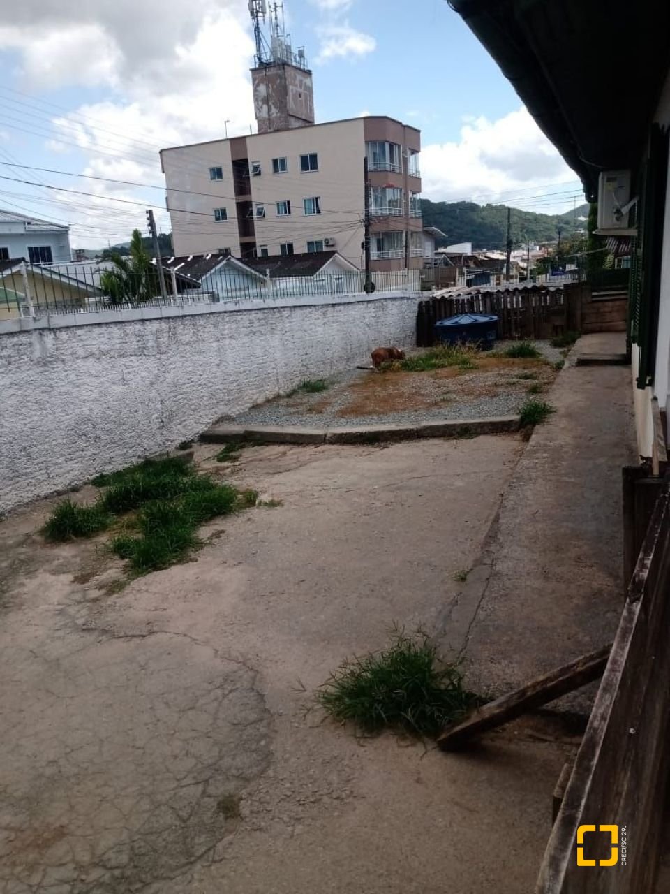 Casa com 110m², 4 quartos (sendo 1 suíte), 2 garagens, no bairro Forquilhinhas em São José