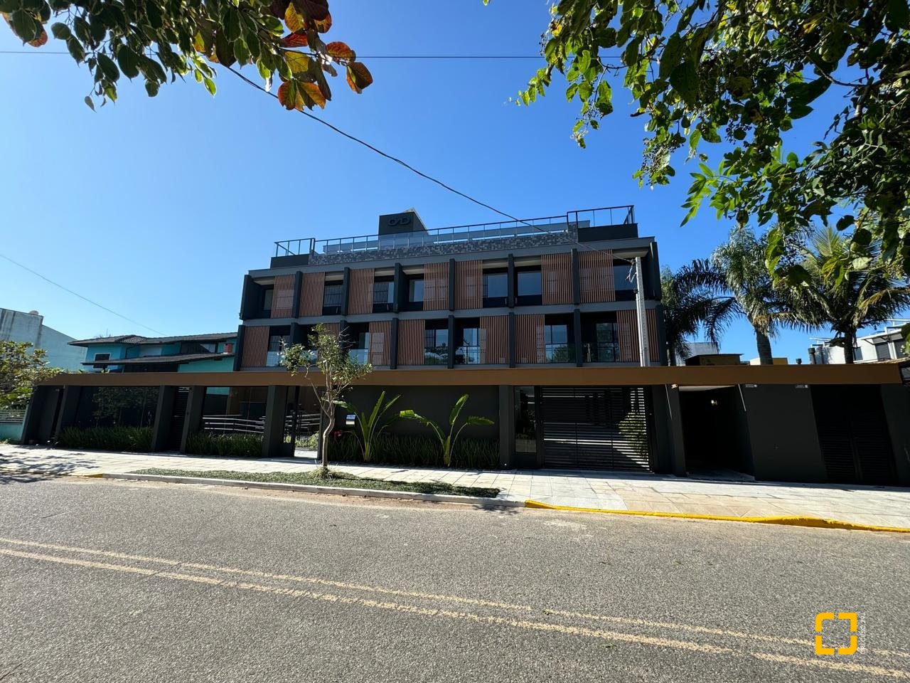 Loft com 44m², 1 quarto (sendo 1 suíte), 1 garagem, no bairro Novo Campeche em Florianópolis