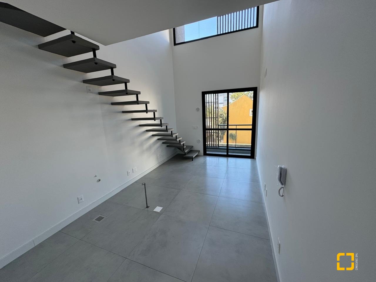 Loft com 44m², 1 quarto (sendo 1 suíte), 1 garagem, no bairro Novo Campeche em Florianópolis