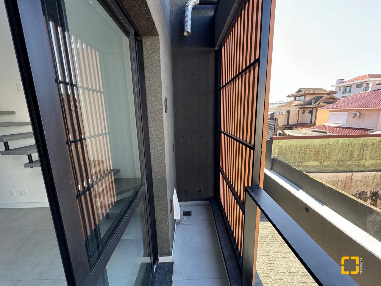Loft com 44m², 1 quarto (sendo 1 suíte), 1 garagem, no bairro Novo Campeche em Florianópolis