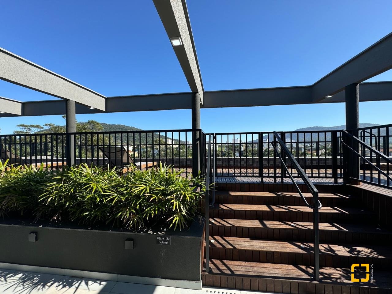 Loft com 44m², 1 quarto (sendo 1 suíte), 1 garagem, no bairro Novo Campeche em Florianópolis