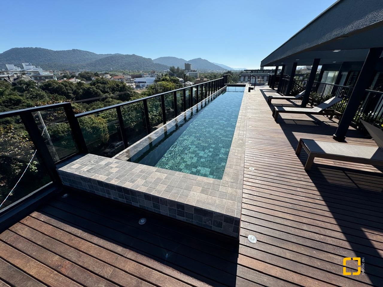 Loft com 44m², 1 quarto (sendo 1 suíte), 1 garagem, no bairro Novo Campeche em Florianópolis