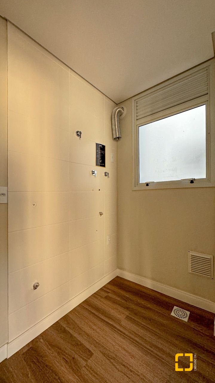 Apartamento com 149m², 6 quartos (sendo 3 suítes), 1 garagem, no bairro Ingleses em Florianópolis