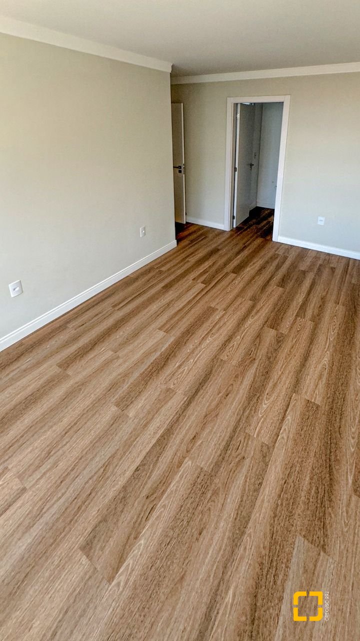 Apartamento com 149m², 6 quartos (sendo 3 suítes), 1 garagem, no bairro Ingleses em Florianópolis