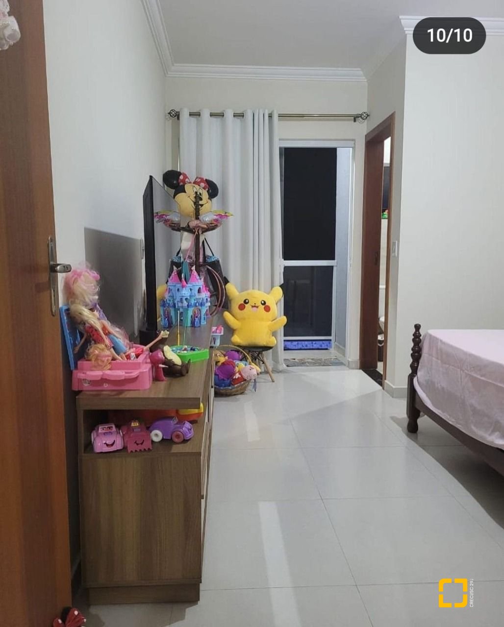 Casa com 120m², 4 quartos (sendo 2 suítes), 2 garagens, no bairro Rio Vermelho em Florianópolis