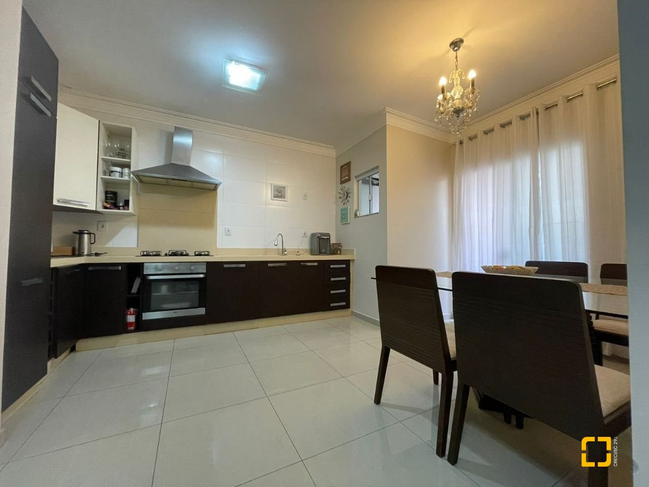 Apartamento com 76m², 4 quartos (sendo 1 suíte), 1 garagem, no bairro Ingleses em Florianópolis