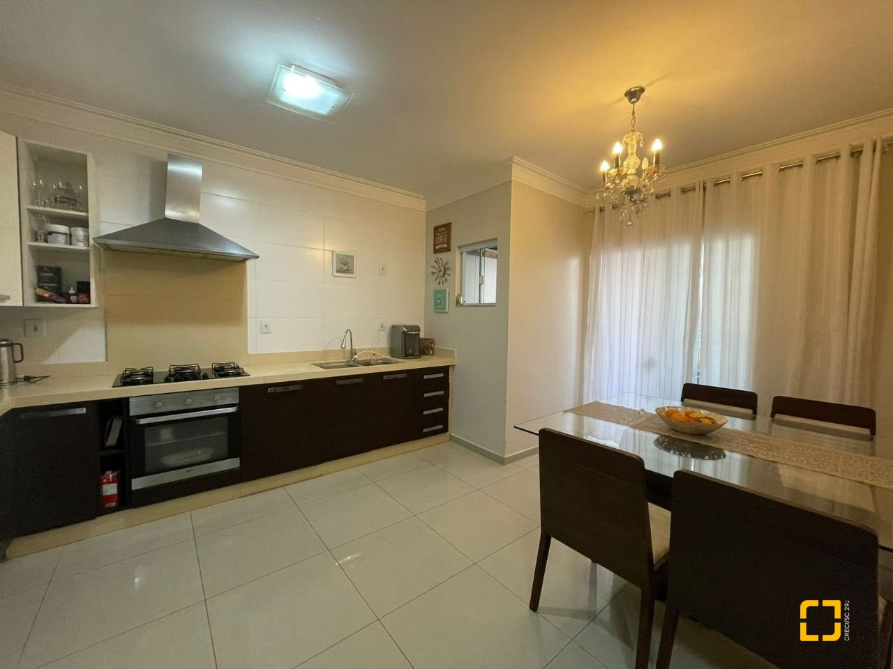 Apartamento com 76m², 4 quartos (sendo 1 suíte), 1 garagem, no bairro Ingleses em Florianópolis