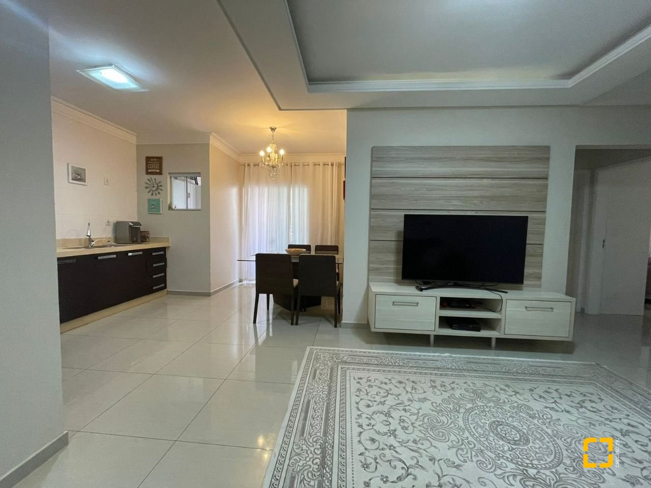 Apartamento com 76m², 4 quartos (sendo 1 suíte), 1 garagem, no bairro Ingleses em Florianópolis