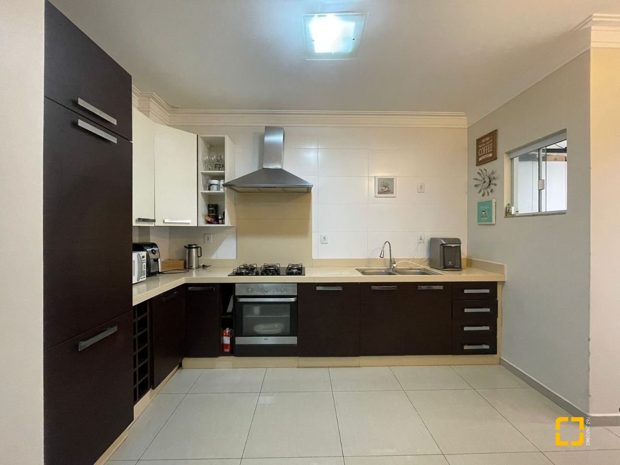 Apartamento com 76m², 4 quartos (sendo 1 suíte), 1 garagem, no bairro Ingleses em Florianópolis