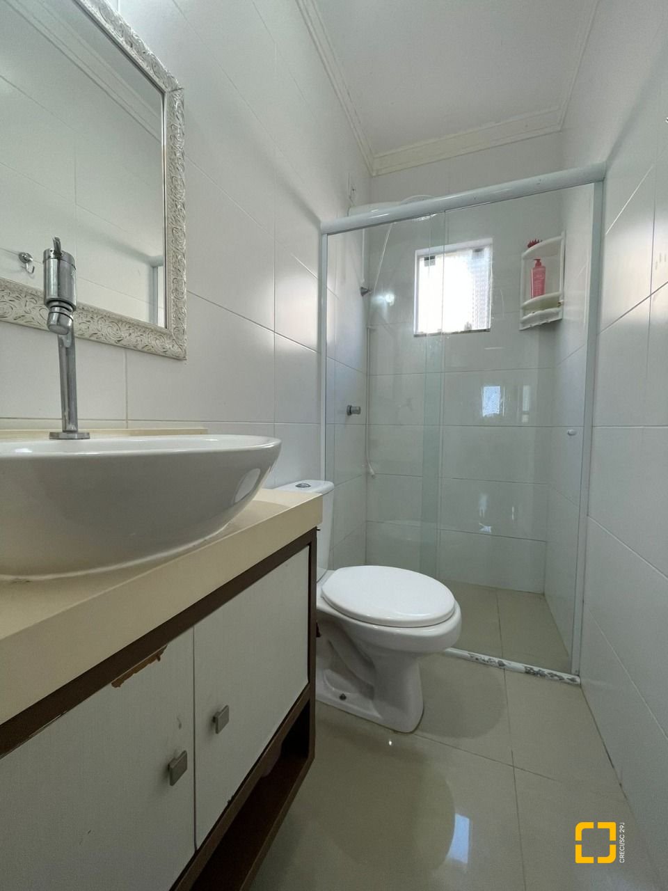 Apartamento com 76m², 4 quartos (sendo 1 suíte), 1 garagem, no bairro Ingleses em Florianópolis